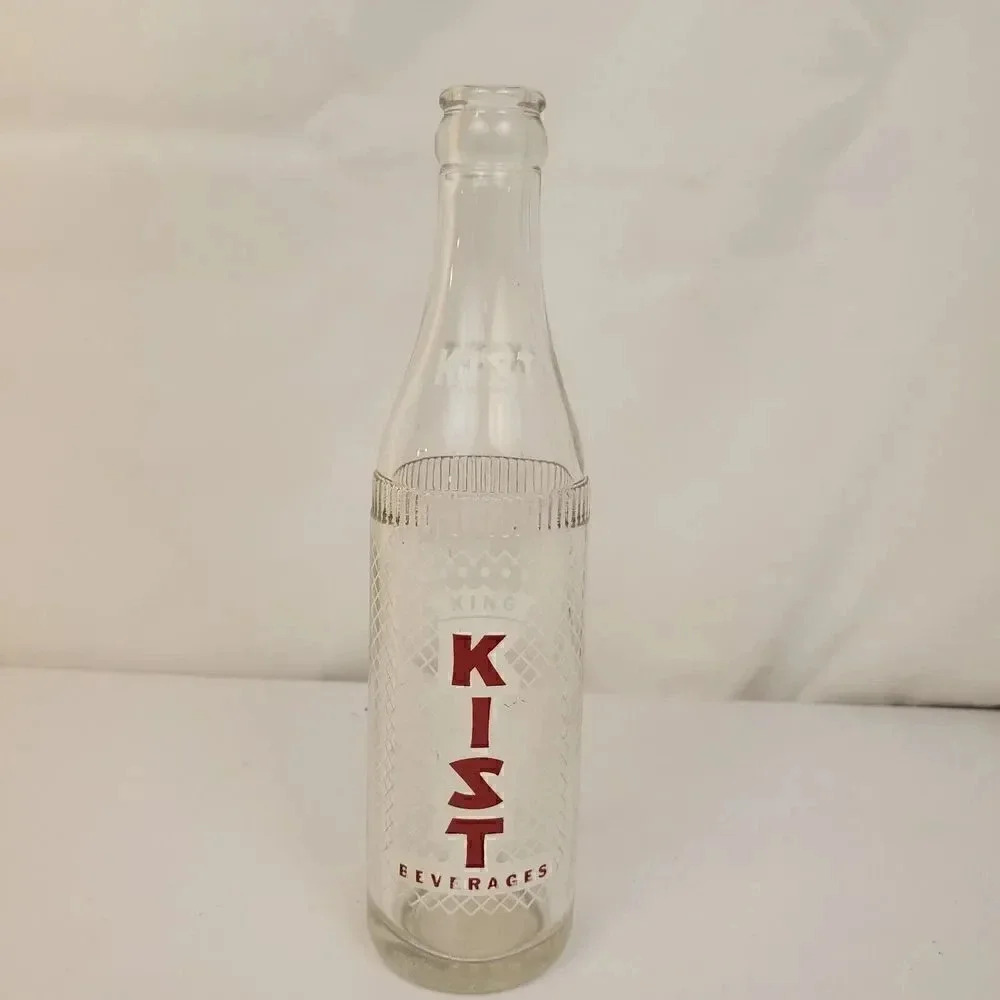 KING KIST BEVERAGES Soda Pop Glass Bottle‎ 10 Fl Oz Chicago Illinois